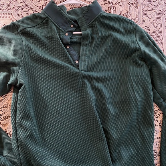 Men’s Under Armour golf pullover - Picture 2 of 3